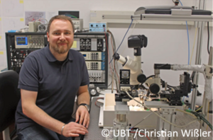 Doktor Peter Machnik in einem Labor des Lehrstuhls für Tierphysiologie der Universität Bayreuth